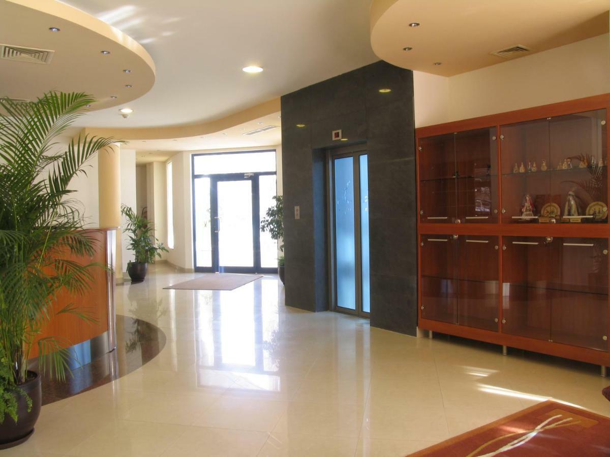 Hotel Latinka โซเฟีย ภายนอก รูปภาพ